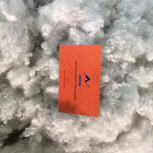 Fibra Discontinua de Poliéster Reciclado Ecológico Marca Nithya, 100% de Virutas de Botellas PET, Blanco Crudo, 32mm-102mm, 1.2D-15D, Grado AA/A/B, No Tejido - Product Image 1