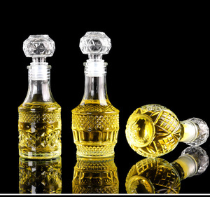 Botella de vidrio decantadora de 50ml, 100ml, 150ml con tapas en relieve, contenedor vacío rellenable para vino, licor, almacenamiento, bodas - Product Image 5