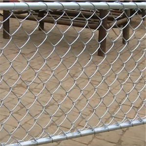 Clôture grillagée galvanisée à mailles losangées de 100 pieds, 8 pieds, 8 pieds 6 pouces, clôture cyclone, clôture en treillis métallique à commande manuelle - Product Image 2