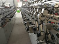 Machine d'emballage en PVC entièrement automatique Machine à bois Substrat de travail du bois Profil industriel Plastifieuse de revêtement de surface