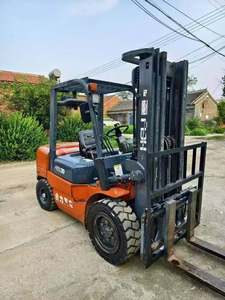 Chariot élévateur d'occasion 3T 4.5M Heli Forklift made in China Portable Warehouse PLC Core Chinese Brand Heli Transporting machine à vendre - Product Image 5