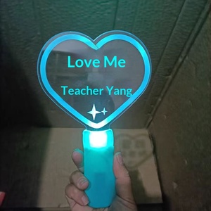 Barra de Luz LED Acrílica Personalizada con Purpurina para Fiestas - Product Image 4