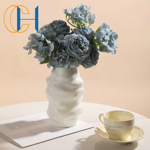 Venta al por mayor colorido Simple blanco jarrón <span class=keywords><strong>de</strong></span> cerámica decoración pequeña decoración fresca del hogar sala <span class=keywords><strong>de</strong></span> estar <span class=keywords><strong>flores</strong></span> <span class=keywords><strong>secas</strong></span> arreglo florero - Product Image 4