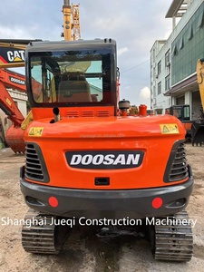 La excavadora de segunda mano Doosan dx55 está en buen estado y tiene certificación CE. La miniexcavadora está a la venta - Product Image 6