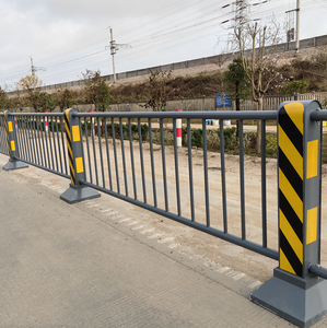 Barrera de Estacionamiento Hidráulica de Acero Inoxidable de Alta Resistencia con Barrera Retráctil para Seguridad de Puertas de Almacenes - Product Image 3