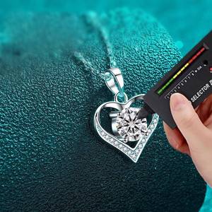 <span class=keywords><strong>Collana</strong></span> di Lusso con Pendente Moissanite '<span class=keywords><strong>Cuore</strong></span> <span class=keywords><strong>dell</strong></span>'<span class=keywords><strong>Oceano</strong></span>' da 2 Carati, Girocollo in Argento Sterling 925 per Donne - Product Image 3