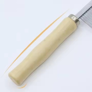 Nhà Máy Bán buôn Pet tóc Remover lược 3 loại thép không gỉ Dog Cat kim loại Pin bàn chải với tay cầm bằng gỗ - Product Image 4