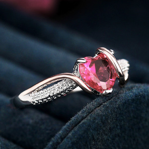 Anello a Cuore Rosso da Donna, Gioiello alla Moda con Zirconi, Placcatura Bicolore, Stile Fidanzamento, Regolabile, Anello Statement - Product Image 6