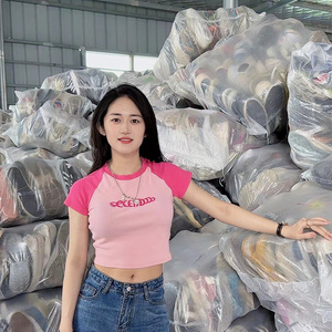 Sepatu Basket Bekas Merek Cina Asli Grosir Harga Pabrik Lebih Murah Stok Olahraga Bermerek Campuran dalam Bal di Inggris - Product Image 2