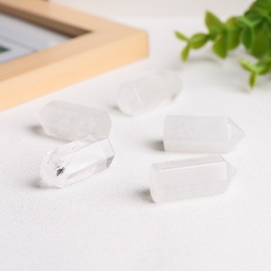 Vente en gros : Mini tour de cristal de quartz naturel, <span class=keywords><strong>pierre</strong></span> semi-<span class=keywords><strong>précieuse</strong></span> de guérison, décoration gravée authentique - Product Image 4