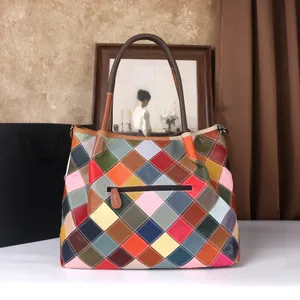 Sacs à main pour femmes à la mode Saison actuelle Polyvalent Couleur florale Patchwork Cuir de vachette de première qualité Fermeture à glissière Sacs fourre-tout décontractés - Product Image 6