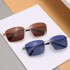 Gafas de Sol Cuadradas para Hombre Conchen, Marco de Aleación de Cobre Negro, Lentes TAC Polarizadas con Protección UV400 para Conducir - Product Image 2