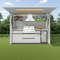 Cuisine extérieure moderne pour villa avec armoires modulaires, plan de travail en acier inoxydable, finition acrylique, taille personnalisée