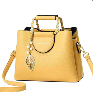 Estilo novedoso 2022, nueva moda, bolso cruzado de felpa a <span class=keywords><strong>la</strong></span> moda <span class=keywords><strong>simple</strong></span>, bolso de hombro de lujo para mujer, bolsos de mano - Product Image 1