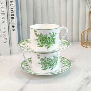 Promotion : Service de table moderne de luxe en porcelaine fine, motif Orchidée Clochette Verte, avec options personnalisables - Product Image 5