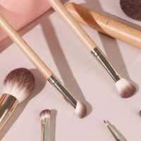 Ensemble de pinceaux de maquillage professionnels, poils synthétiques, pinceau plat en éventail, manche en bois, fard à paupières, cils, blush, outils en gros, Guangdong