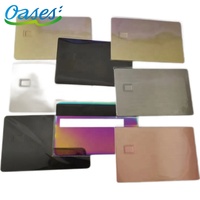 Quantité minimale de commande 100 cartes NFC en métal blanc hybride coloré à utiliser comme carte de visite numérique