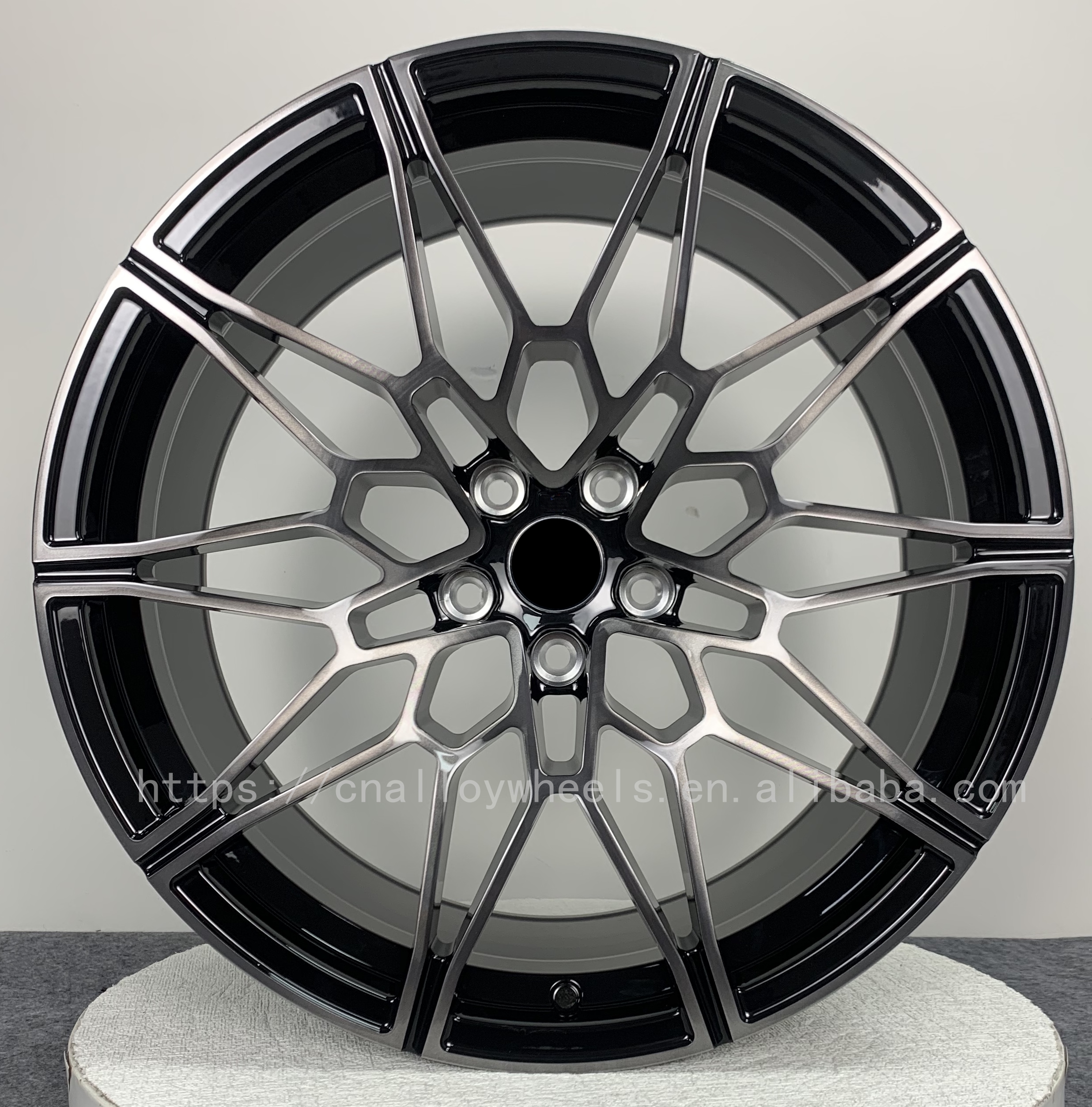 フォージド M826 19-24インチ ホイール 5x120/5x112 BMW M2/F80/F90/M3