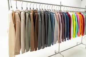 Vente en gros de sweats à capuche vierges de haute qualité grande taille mode homme cool sweats à capuche pour hommes logo personnalisé sweats à capuche unisexe en coton polyester - Product Image 2