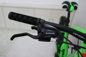 Sillín de <span class=keywords><strong>Bicicleta</strong></span> con Diseño de Pintura Roja, Suave, Apto para Hombres y Mujeres Adultos, Unisex, para <span class=keywords><strong>Bicicleta</strong></span> de Nieve al Aire Libre - Product Image 4