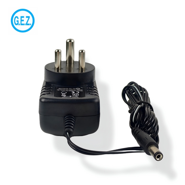 Wholesale Wall Mount Switching Adapter White Power Adapter Oem/odm Applicable to the Us Uk Jp Eu South Africa