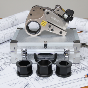 ประแจแรงบิดไฮดรอลิกแบบหกเหลี่ยม ENERPAC รุ่น 4XLCT พร้อมปลอกลดขนาด - Product Image 2
