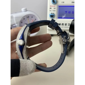 Reloj Mecánico de Diseño Deportivo con Movimiento Mecánico Totalmente Automático que Muestra el Buen Gusto de los Caballeros - Product Image 3