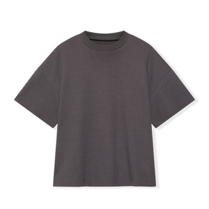 เสื้อยืดคอตตอนคุณภาพสูง 230gsm ทรงบ็อกซี่ คอกลม แขนเสื้อแบบดรอปโชว์เดอร์ ทรงโอเวอร์ไซส์ หนานุ่ม - Product Image 4