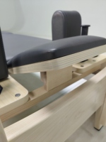 Reformer de Pilates professionnel en bois d'érable, logo personnalisé disponible