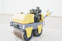 Rodillo vibratorio pequeño oficial XCMG XMR050 Mini tambor vibratorio de doble vibración Lista de precios del rodillo vibratorio