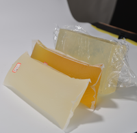 Colle thermofusible de qualité supérieure 25 kg PSA résistant aux UV pour couches et serviettes hygiéniques Respectueux de la peau et faible odeur