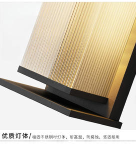 Lámpara de pared exterior impermeable moderna de estilo europeo, iluminación LED de doble cabeza hacia arriba y hacia abajo, cuerpo de PC con energía solar IP65 - Product Image 6