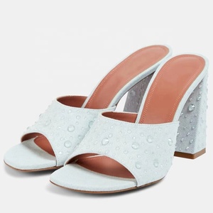 Sandales à talons carrés épais en jean avec strass pour femme, style mules, idéales pour le bureau - Product Image 4