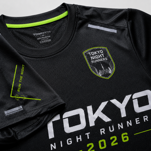 Camiseta Reflectante Personalizada Inspirada en Tokio para Correr de Noche, Uniforme de Equipo de Maratón Urbano de Alta Visibilidad - Product Image 5