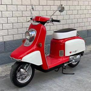 Scooter Honda Super Cub e Yamaha Little Turtle <span class=keywords><strong>125</strong></span> di Seconda Mano, Moto Retrò <span class=keywords><strong>Piaggio</strong></span> a Benzina per Pendolari - Product Image 2