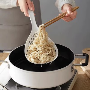 Cuillère passoire à long manche pour nouilles japonaises, ustensile de cuisine, cuillère à fruits, passoire à aliments - Product Image 2