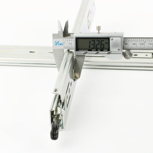 CS1350LK Glissière <span class=keywords><strong>autobloquante</strong></span> robuste de 51mm de large Glissière de tiroir à roulement à billes de 700mm Charge de glissière 68KG - Product Image 2