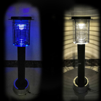 Lampe solaire anti-moustique solaire répulsif à la lumière intelligente pour contrôler les insectes de pelouse et les insectes.