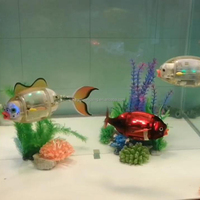 Personnaliser des poissons de natation robotisés réalistes sous l'eau pour le musée des sciences