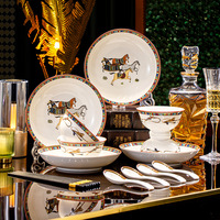 Vente directe du fabricant, ensemble de vaisselle en céramique de luxe à motif de cheval pour les repas en famille avec quatre personnes, emballage en boîte cadeau