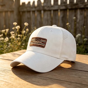 Gorras de Béisbol Personalizadas de 6 Paneles con Cierre a Presión, Gorra de Béisbol con Logotipo Bordado Personalizado - Product Image 1