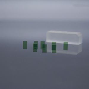 Cristal de Ho:YAG de Alta Pureza, Cristal de Granate de Yttrium-Aluminio Dopado con Holmio en Forma de Trozo para Tratamiento Dental - Product Image 1