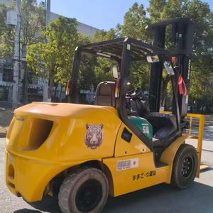 Montacargas HELI Usado de 5 Toneladas, Montacargas Diésel Komatsu Japonés FD50-17, Montacargas TCM/Mitsubishi de 5 Toneladas de Segunda Mano - Product Image 4
