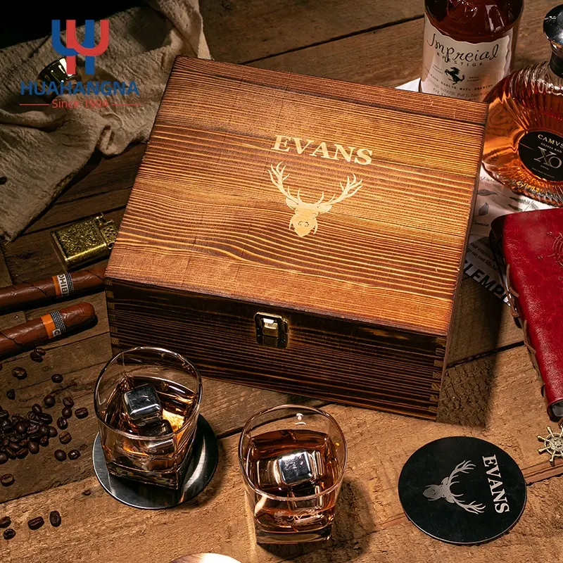 En stock Logo personnalisé granit glaçage roches à whisky et verre à whisky ensemble dans une boîte cadeau en bois pour anniversaire mariage