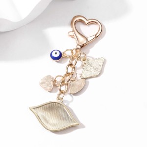 Llavero de esmalte con diseño de corazón creativo y ojos de <span class=keywords><strong>diablo</strong></span>, bonito y encantador, de la serie Religión Mística, colgante para mochila, buen regalo para amigos - Product Image 5