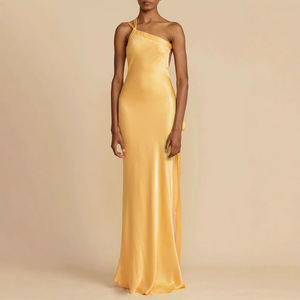 <span class=keywords><strong>Abbigliamento</strong></span> Femminile Europeo e Americano Primavera Estate, Abito da Sera in Raso con Spalla Asimmetrica, Aderente, <span class=keywords><strong>Casual</strong></span> e alla Moda - Product Image 2