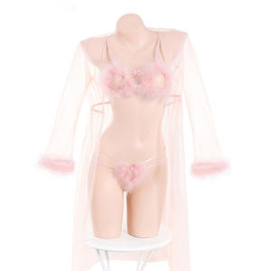 طقم ملابس داخلية نسائية مثير من 3 قطع، حمالة صدر مخملية مع سروال داخلي وروب دانتيل شبكي شفاف - Product Image 4