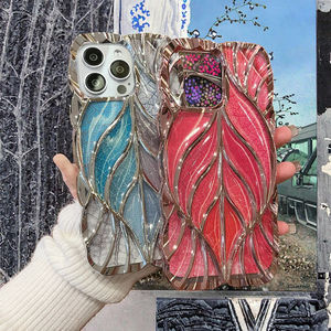 Étui de téléphone en TPU brillant à motif de feuilles de luxe pour iPhone 15 16, design de lentille scintillante en diamant, protection pour les modèles 14 Plus et versions précédentes - Product Image 3