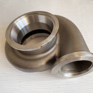 Корпус турбокомпрессора GT3582R из нержавеющей стали с V-образным креплением на входе и выходе, A/R .82, с двойным шарикоподшипником, для 62.3/82 мм - Product Image 1