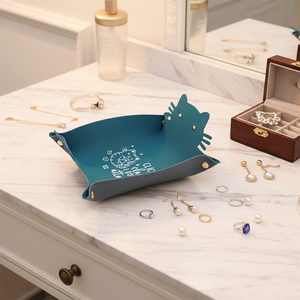 Plateau de rangement à bijoux en forme de chat RR Cue, plateau à bijoux pliable amusant pour femmes, plateau à dés multifonctionnel « CLICKETY CLATTERY I ROLL ATTEMPT » - Product Image 2